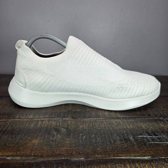 Vessi Everyday Move Slip On Mens Size 9 Waterproof Shoes Sneakers White main image 4